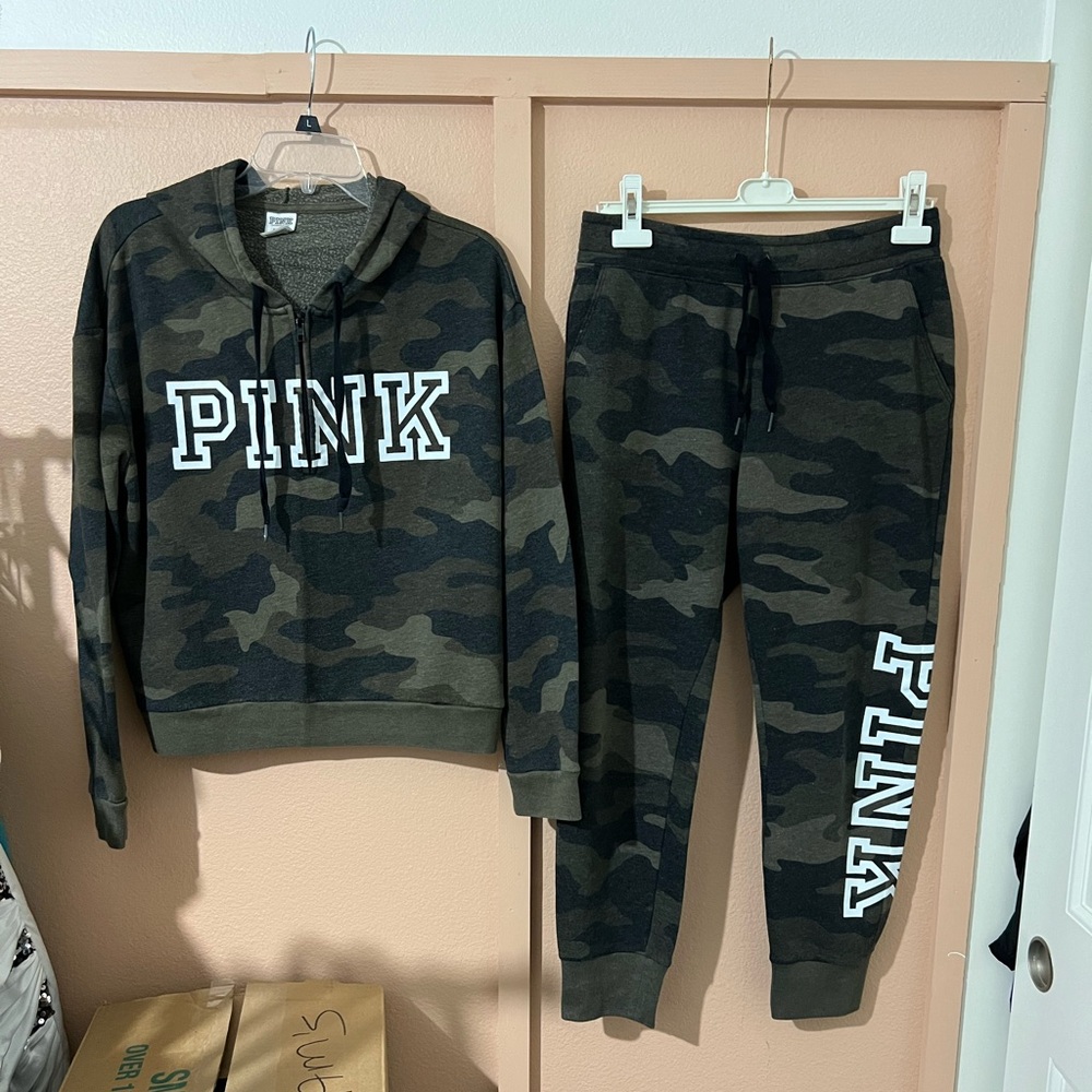 PINK Victoria's Secret Camo Sweatpants & Half Zip Hoodie Set